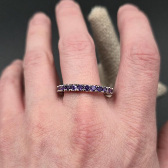 Size 13 Sterling Silver Purple Cubic Zirconia Gems Band Ring A6505 - Picture 3 of 8